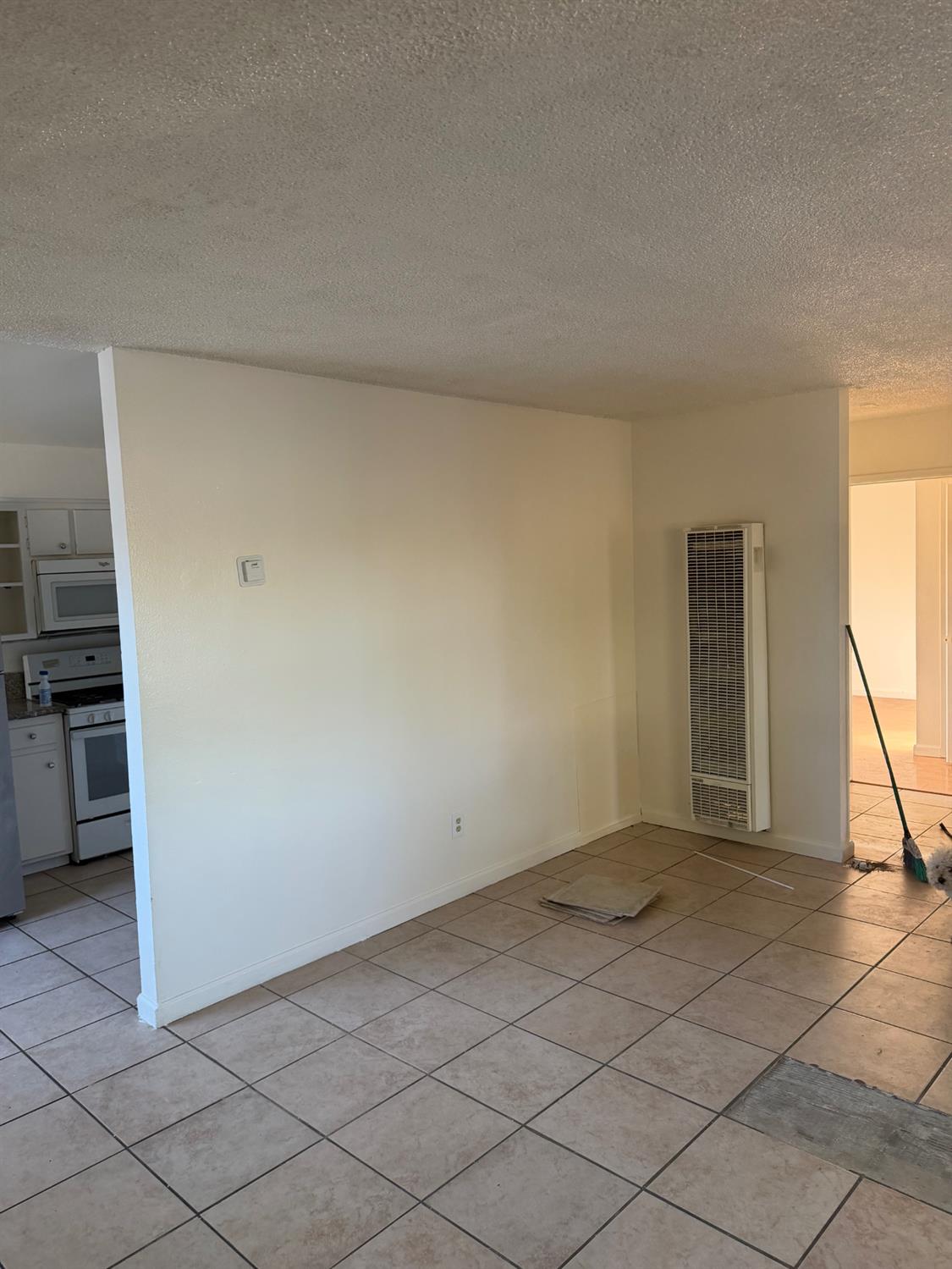 812 CLEMENTA Way, Modesto, CA 95351