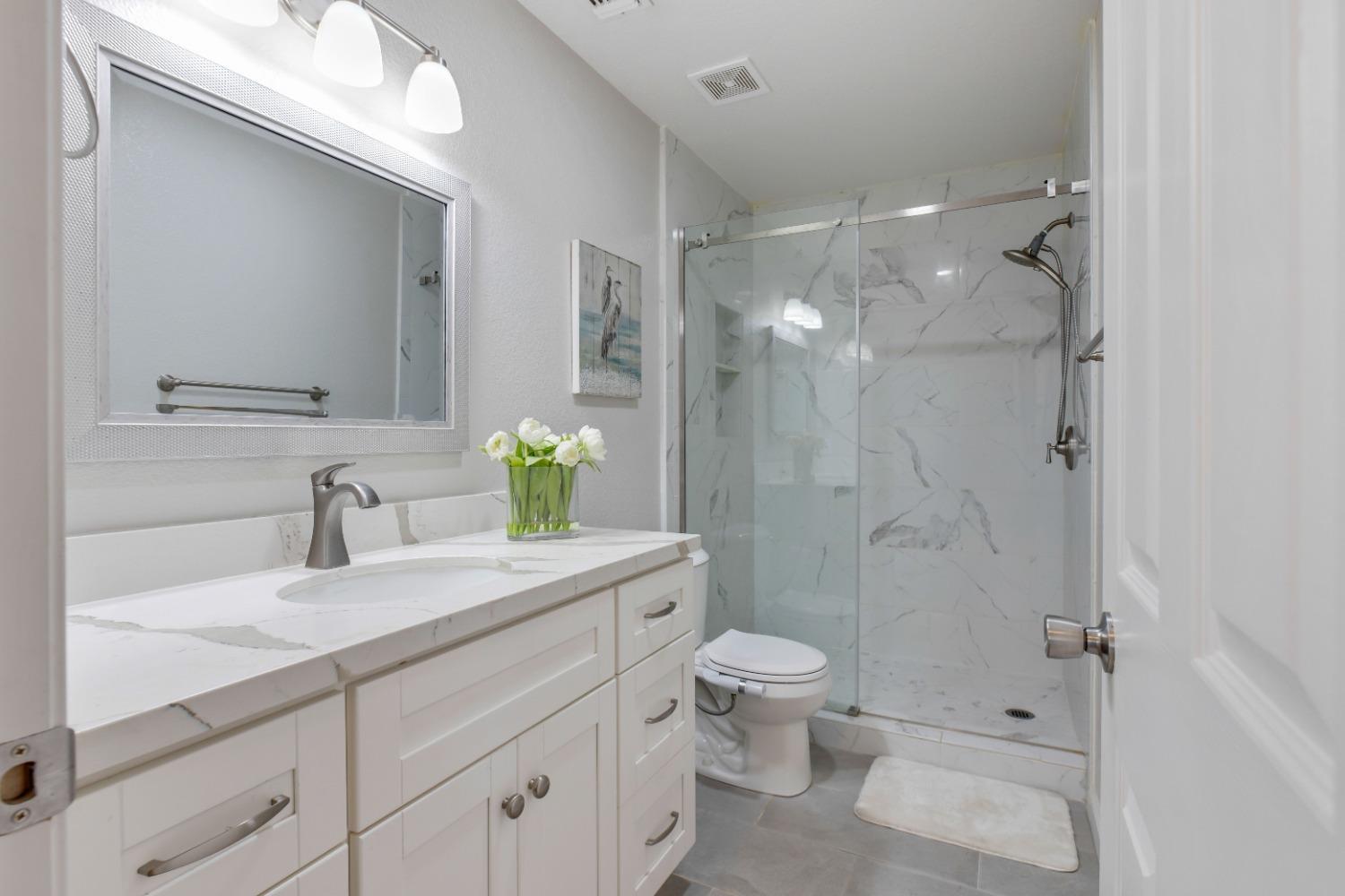 2432 Ives St, Modesto, CA 95355