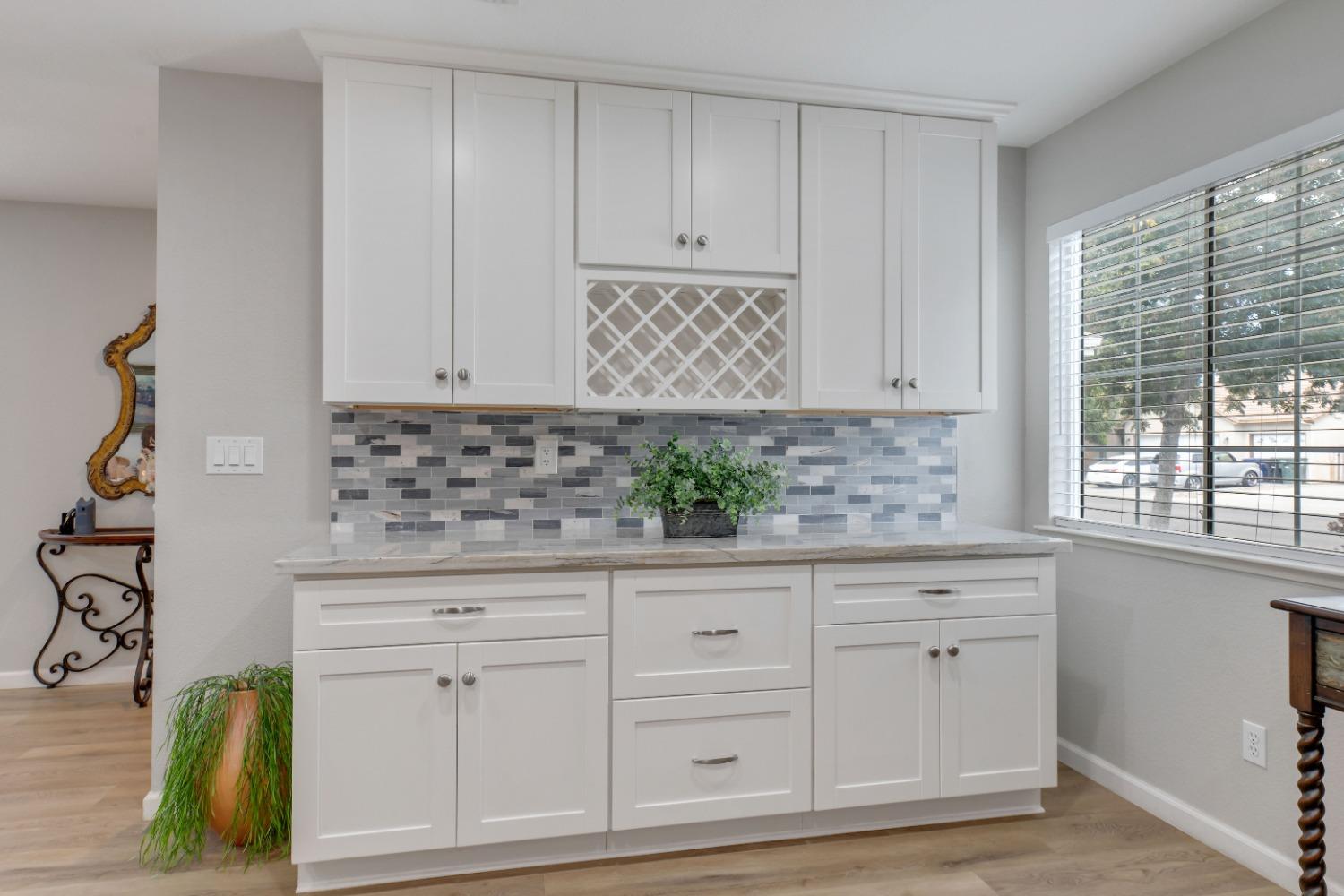 2432 Ives St, Modesto, CA 95355