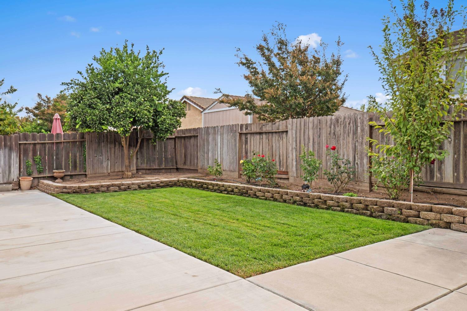 2432 Ives St, Modesto, CA 95355