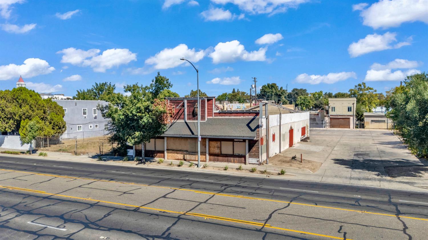 149 W 16th St, Merced, CA 95340