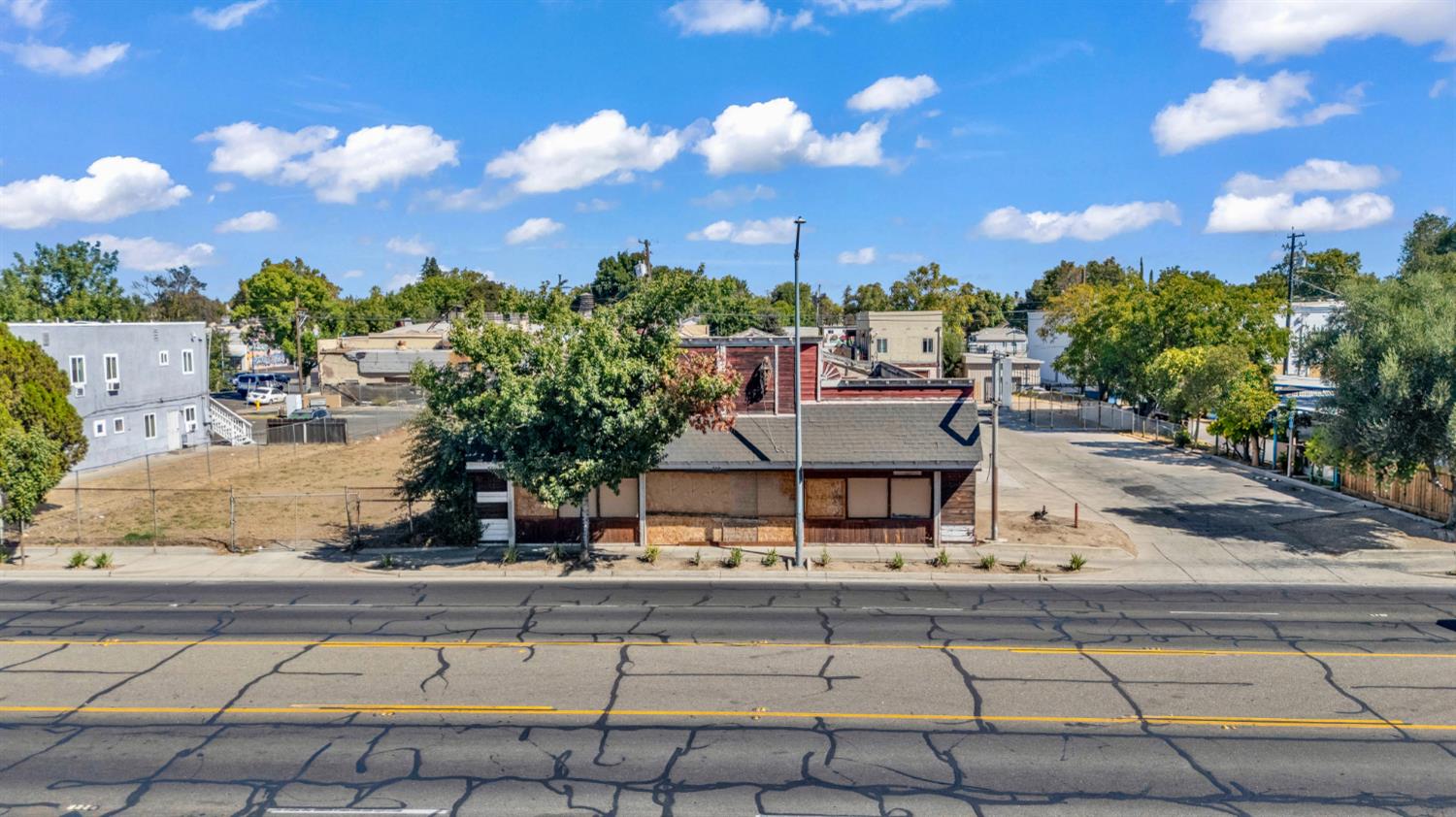 149 W 16th St, Merced, CA 95340