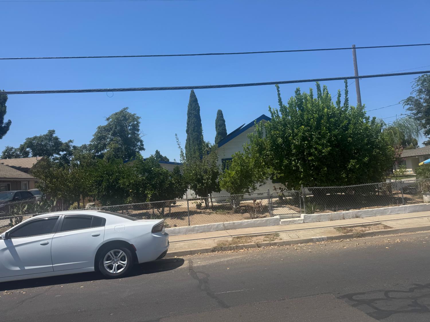 303 Locust Ave, Manteca, CA 95337