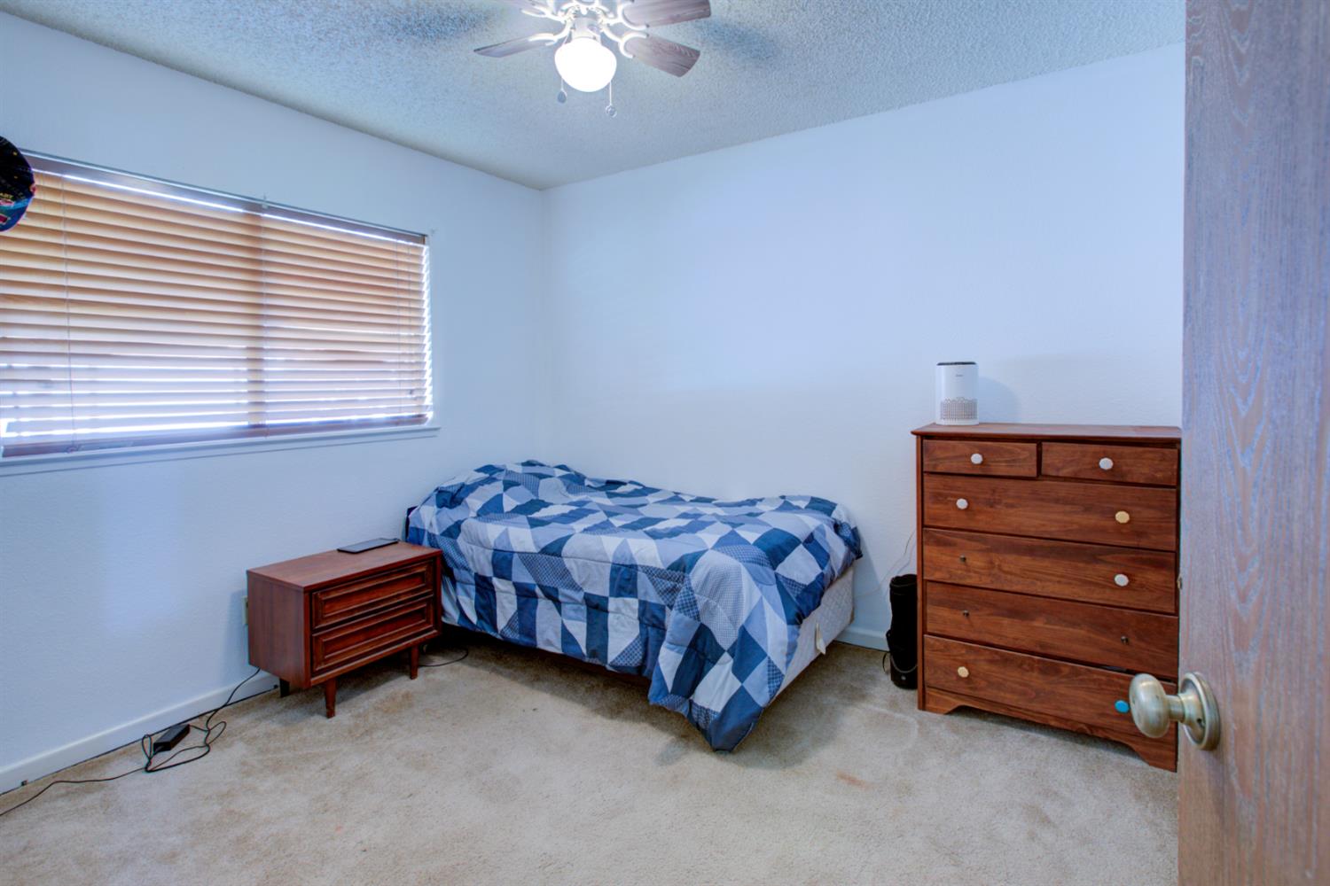 1785 Boston Ct, Turlock, CA 95382