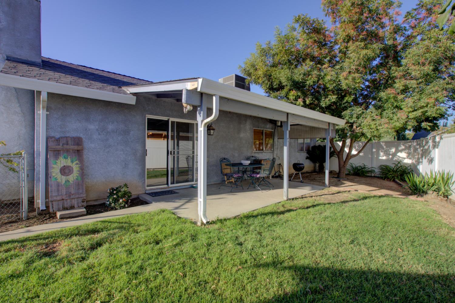 1785 Boston Ct, Turlock, CA 95382