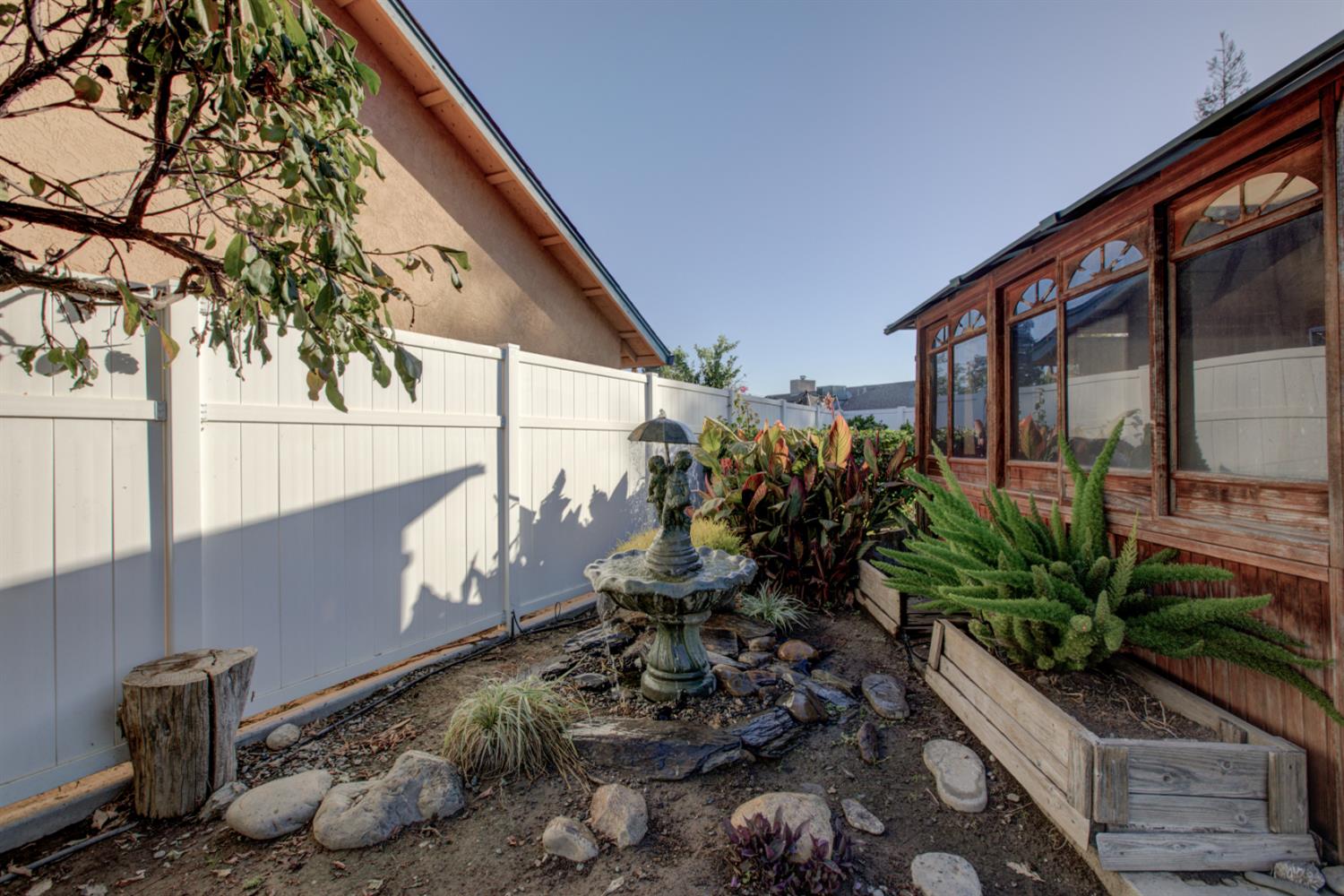 1785 Boston Ct, Turlock, CA 95382