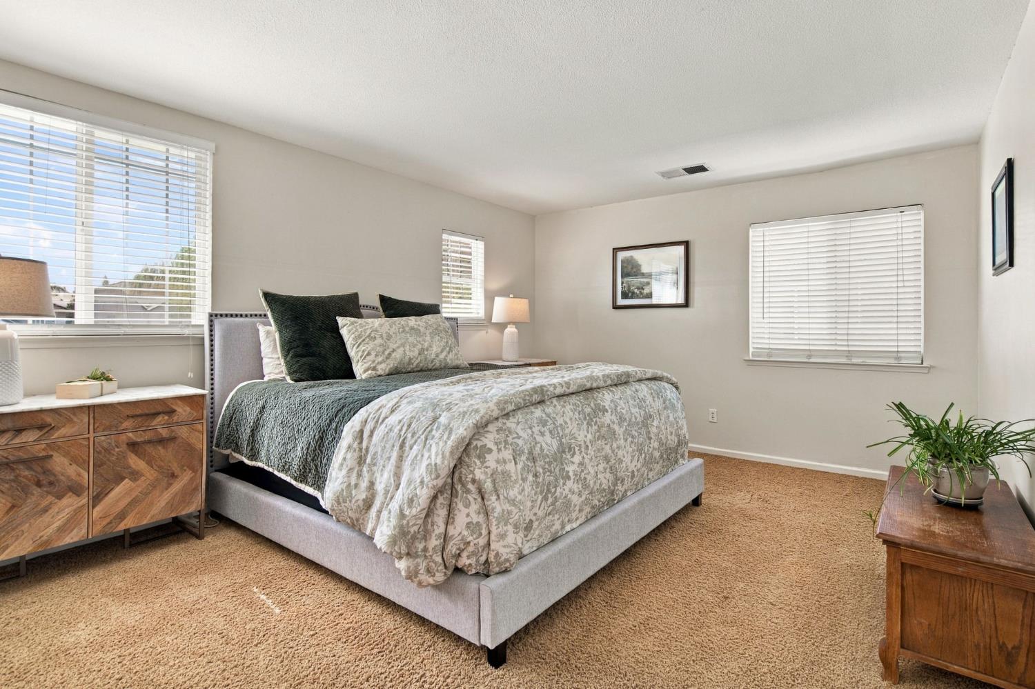 2503 Donatello St, Manteca, CA 95337