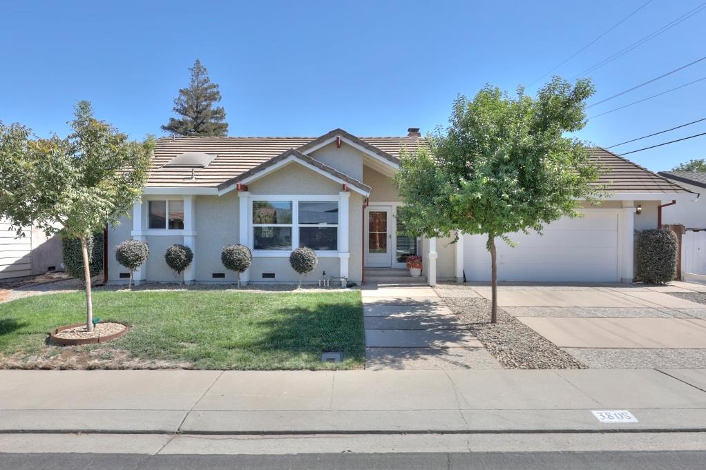 3808 Poinsettia Dr, Modesto, CA 95356