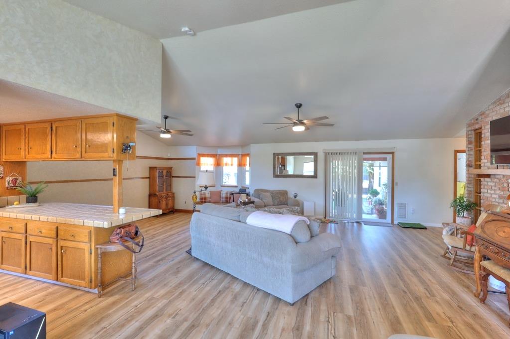 3808 Poinsettia Dr, Modesto, CA 95356