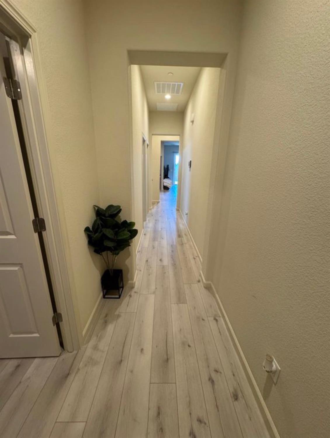6204 Chavez Ct, Riverbank, CA 95367