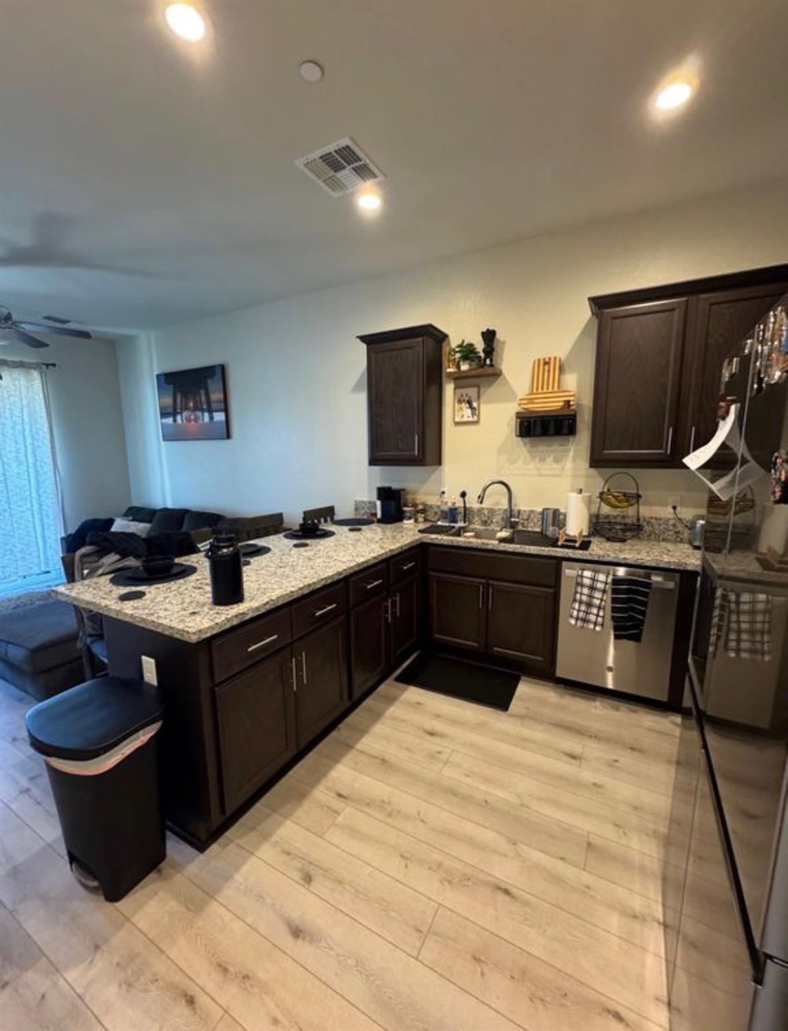 6204 Chavez Ct, Riverbank, CA 95367