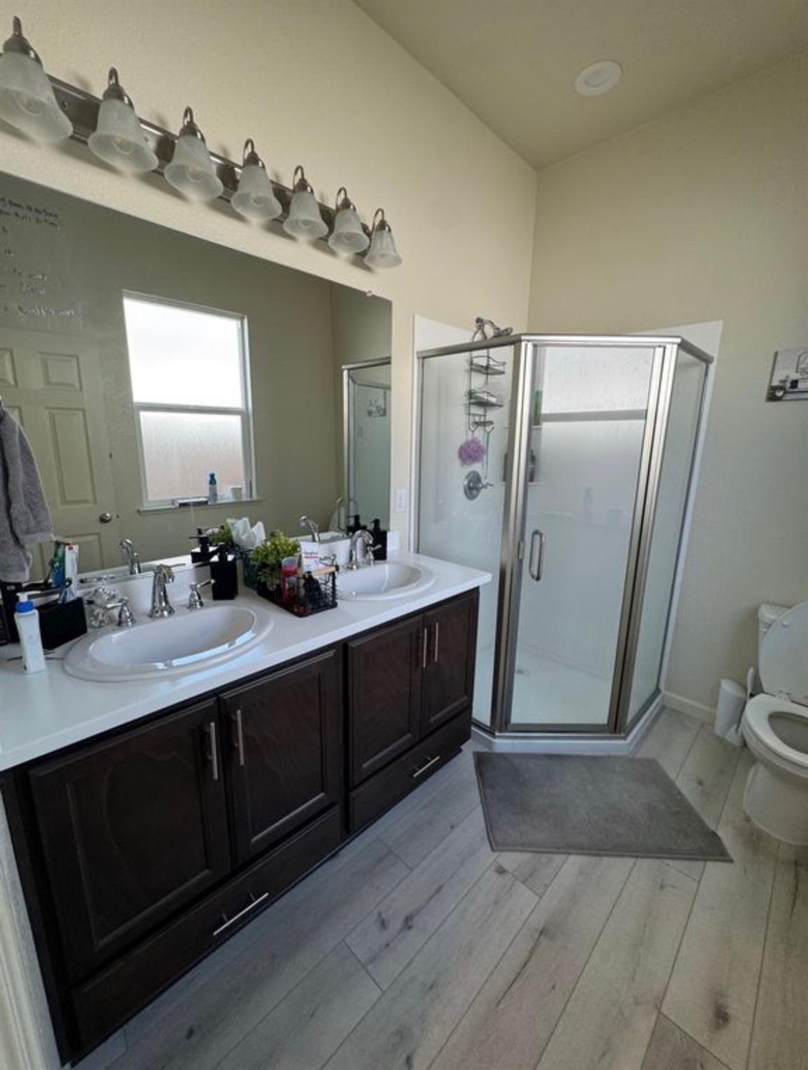 6204 Chavez Ct, Riverbank, CA 95367