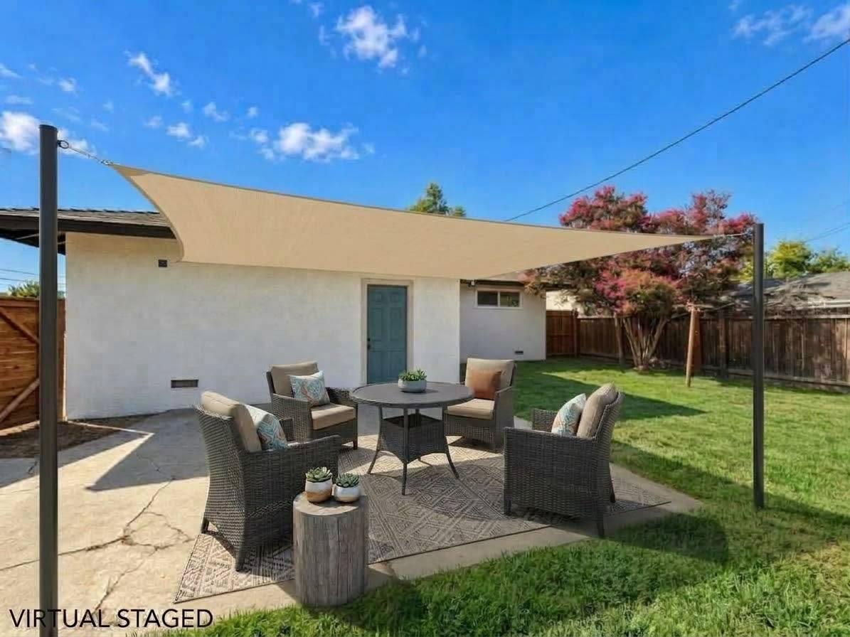 3856 N Hacienda Dr, Fresno, CA 93705