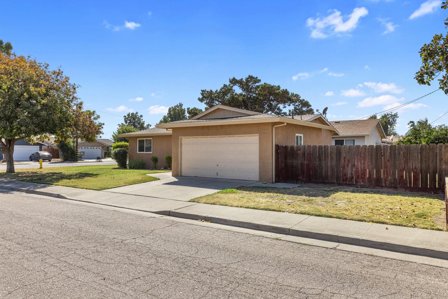 913 Sylvia St, Gustine, CA 95322
