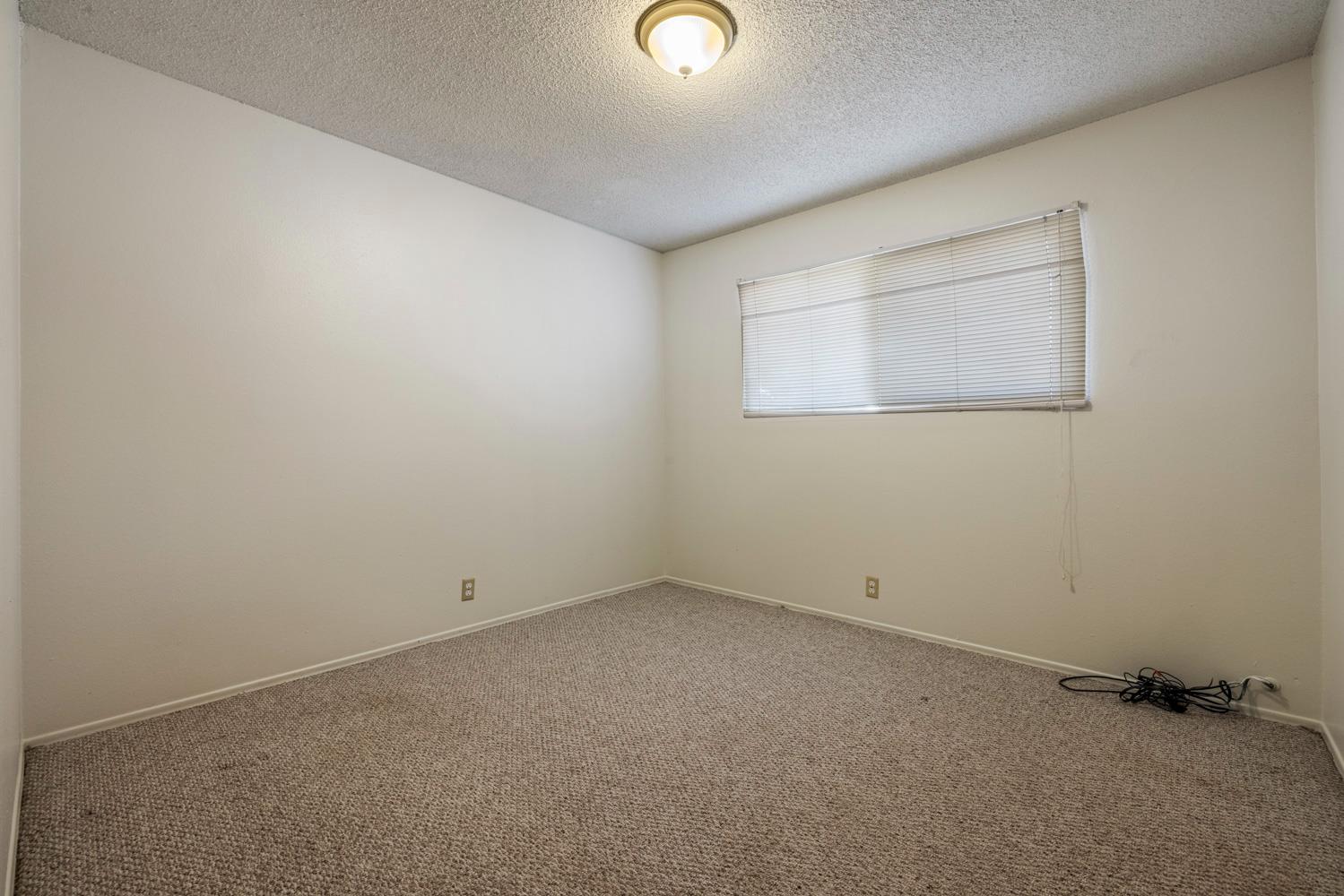 913 Sylvia St, Gustine, CA 95322