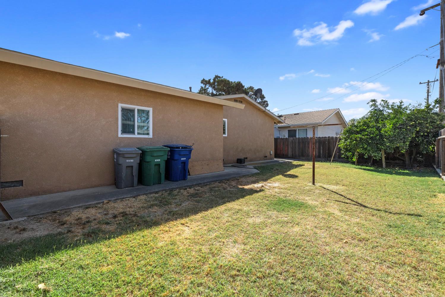 913 Sylvia St, Gustine, CA 95322