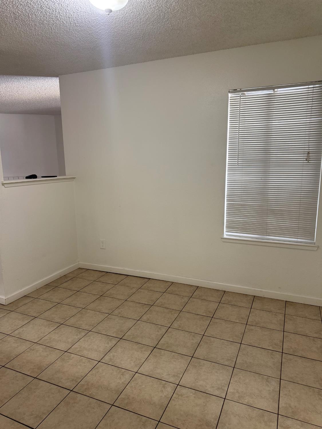 1647 1649 Moffett Rd, Ceres, CA 95307