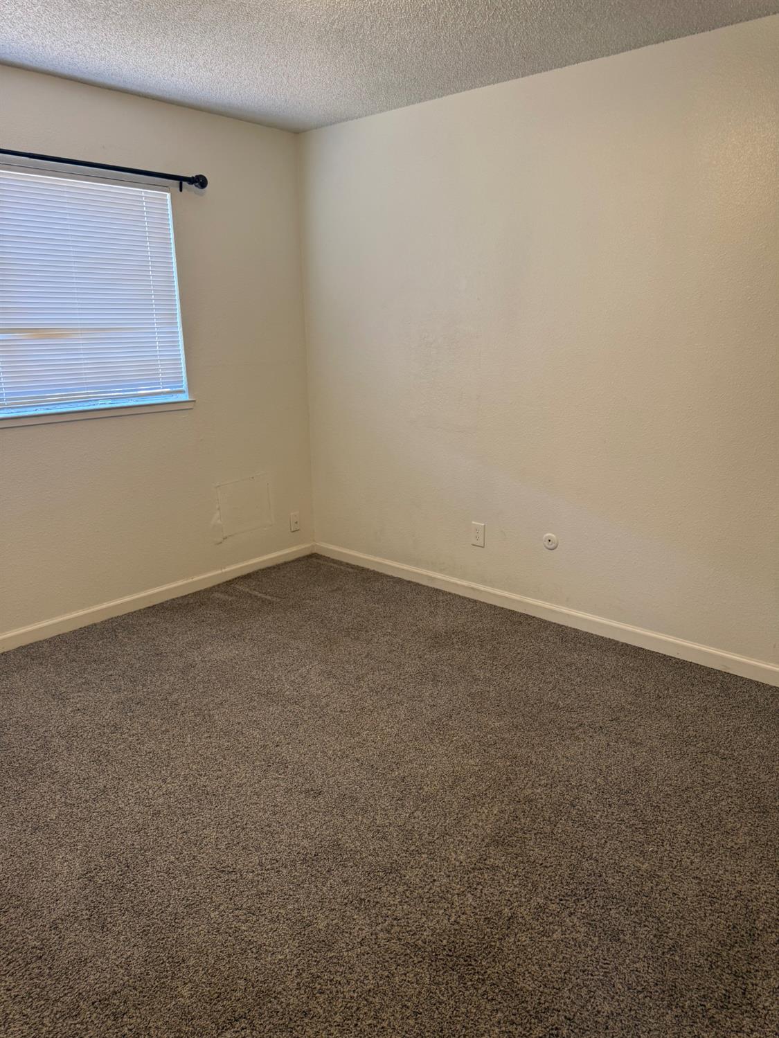 1647 1649 Moffett Rd, Ceres, CA 95307