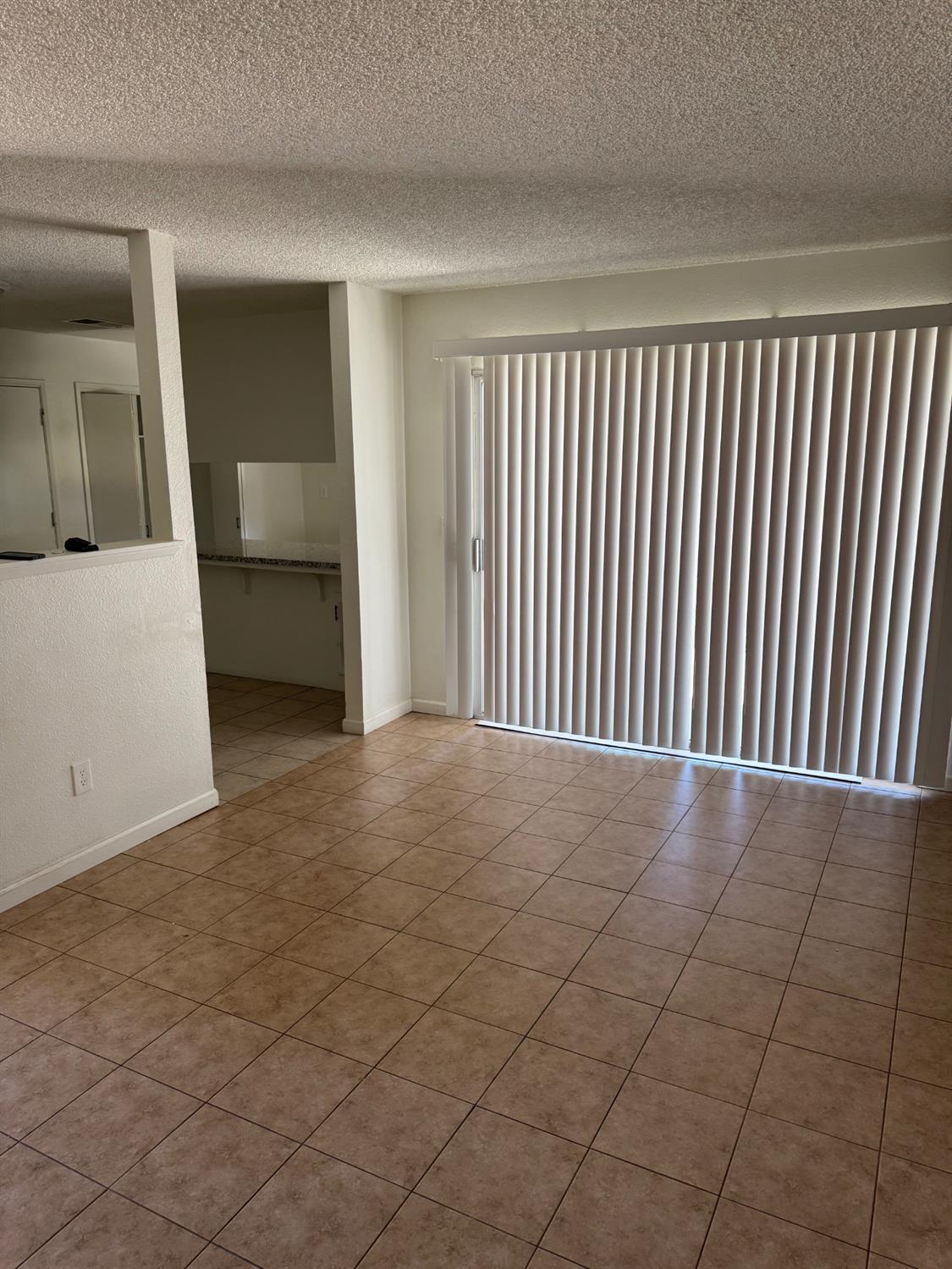 1647 1649 Moffett Rd, Ceres, CA 95307