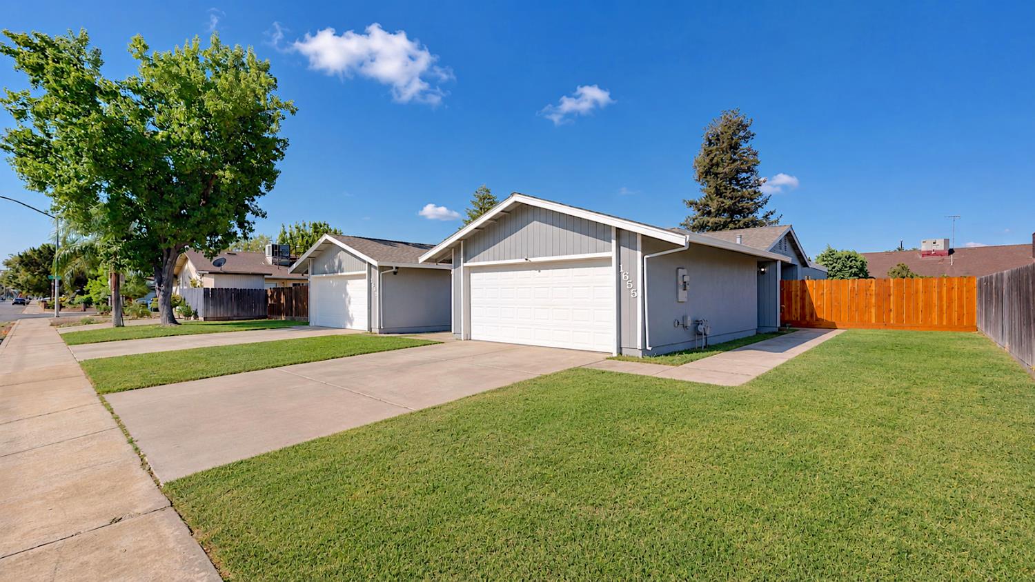 1645 1643 Moffett Rd, Ceres, CA 95307