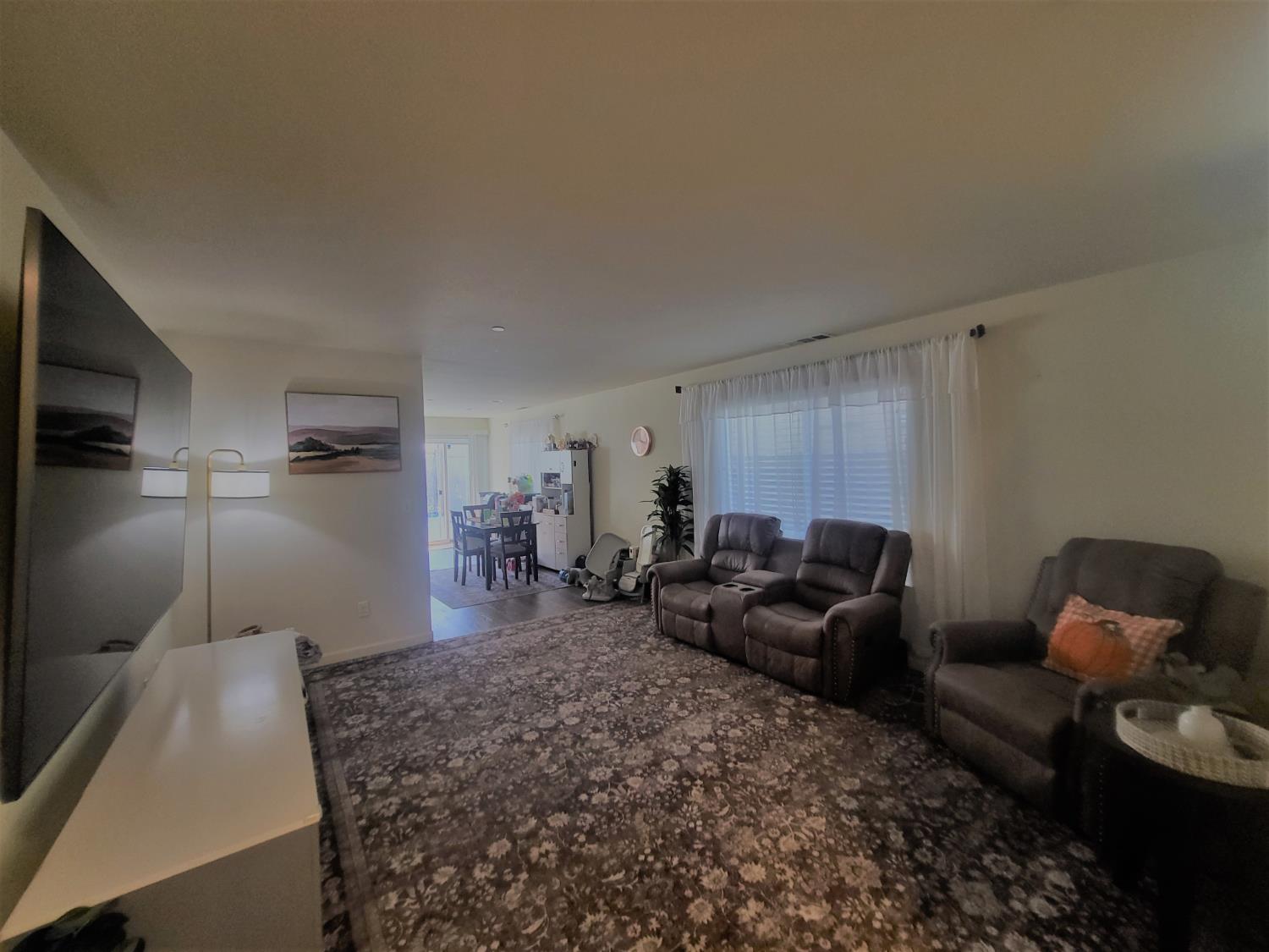 1842 Preston Ct, Ceres, CA 95307