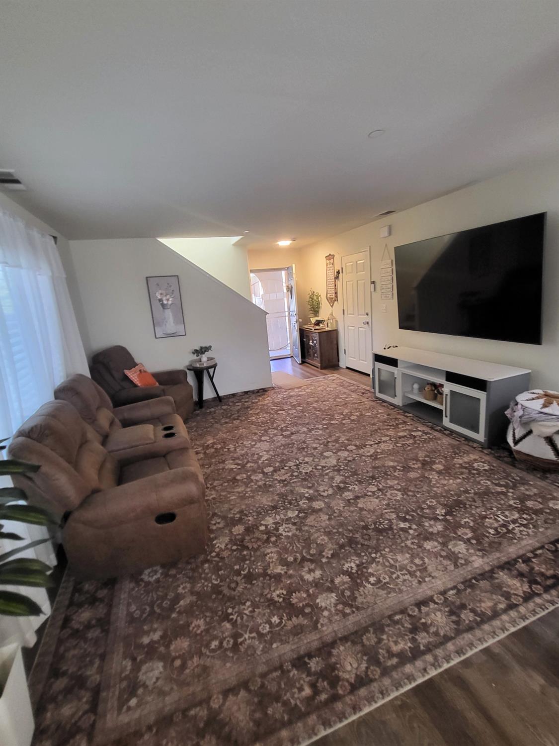 1842 Preston Ct, Ceres, CA 95307
