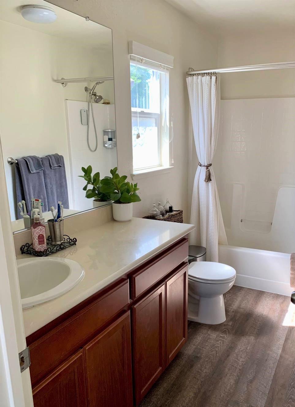 1842 Preston Ct, Ceres, CA 95307