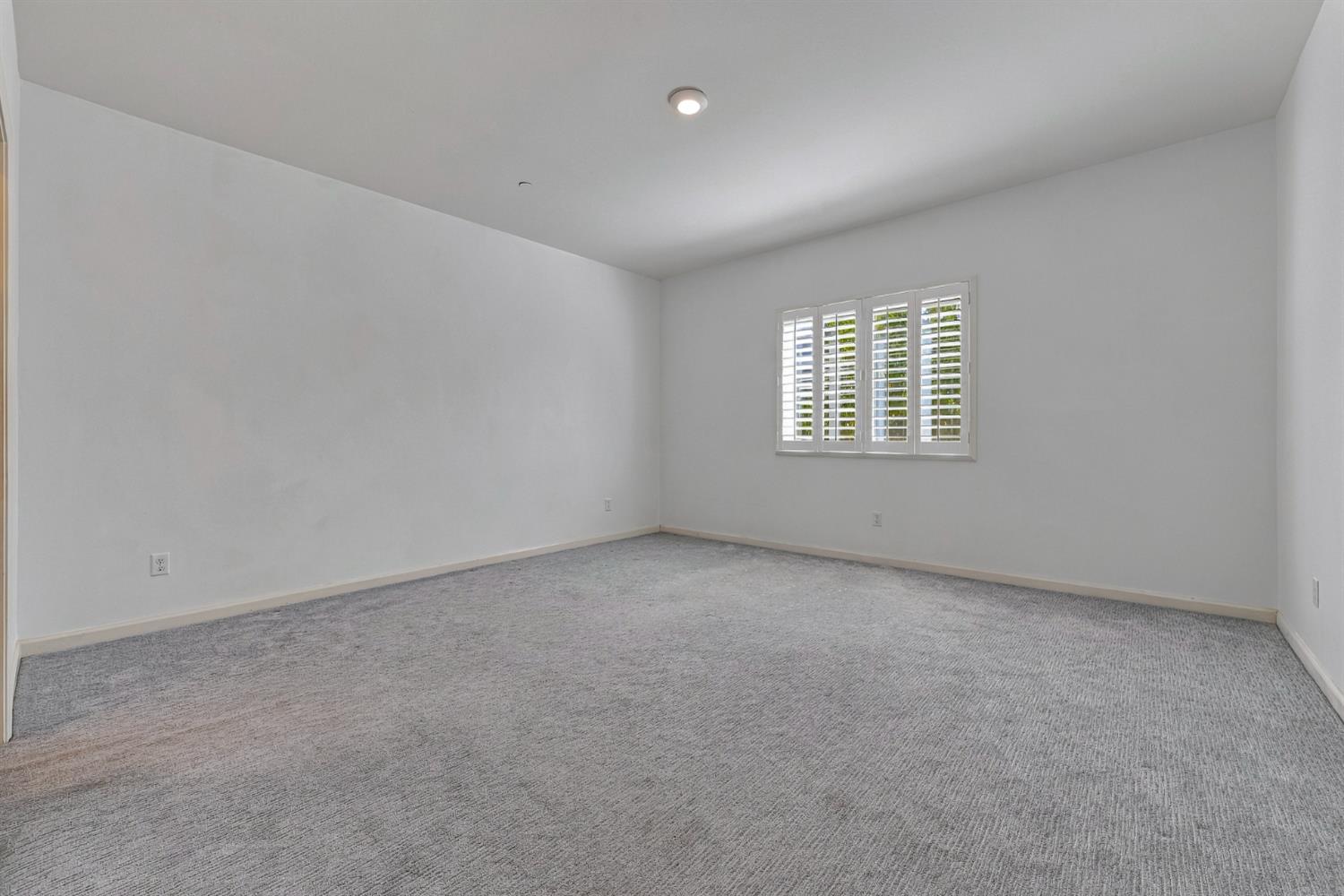 638 Phelps Dr, Merced, CA 95348