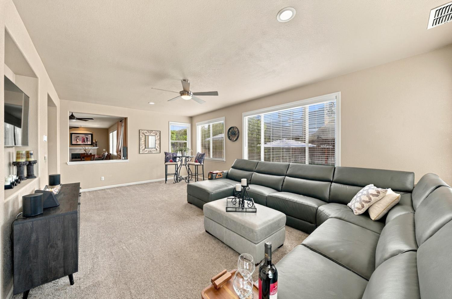 1530 Calhoun Ave, Ripon, CA 95366