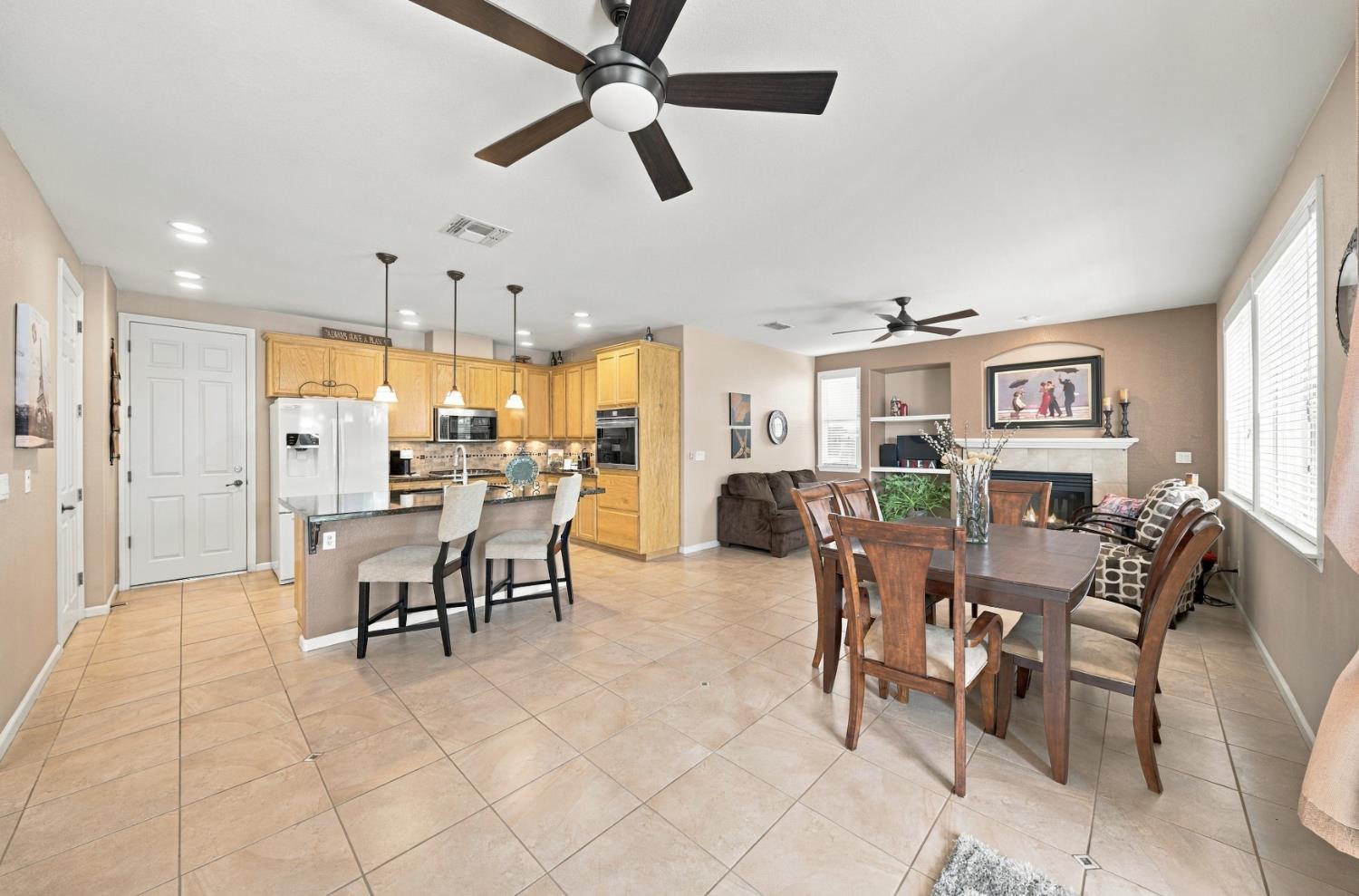 1530 Calhoun Ave, Ripon, CA 95366
