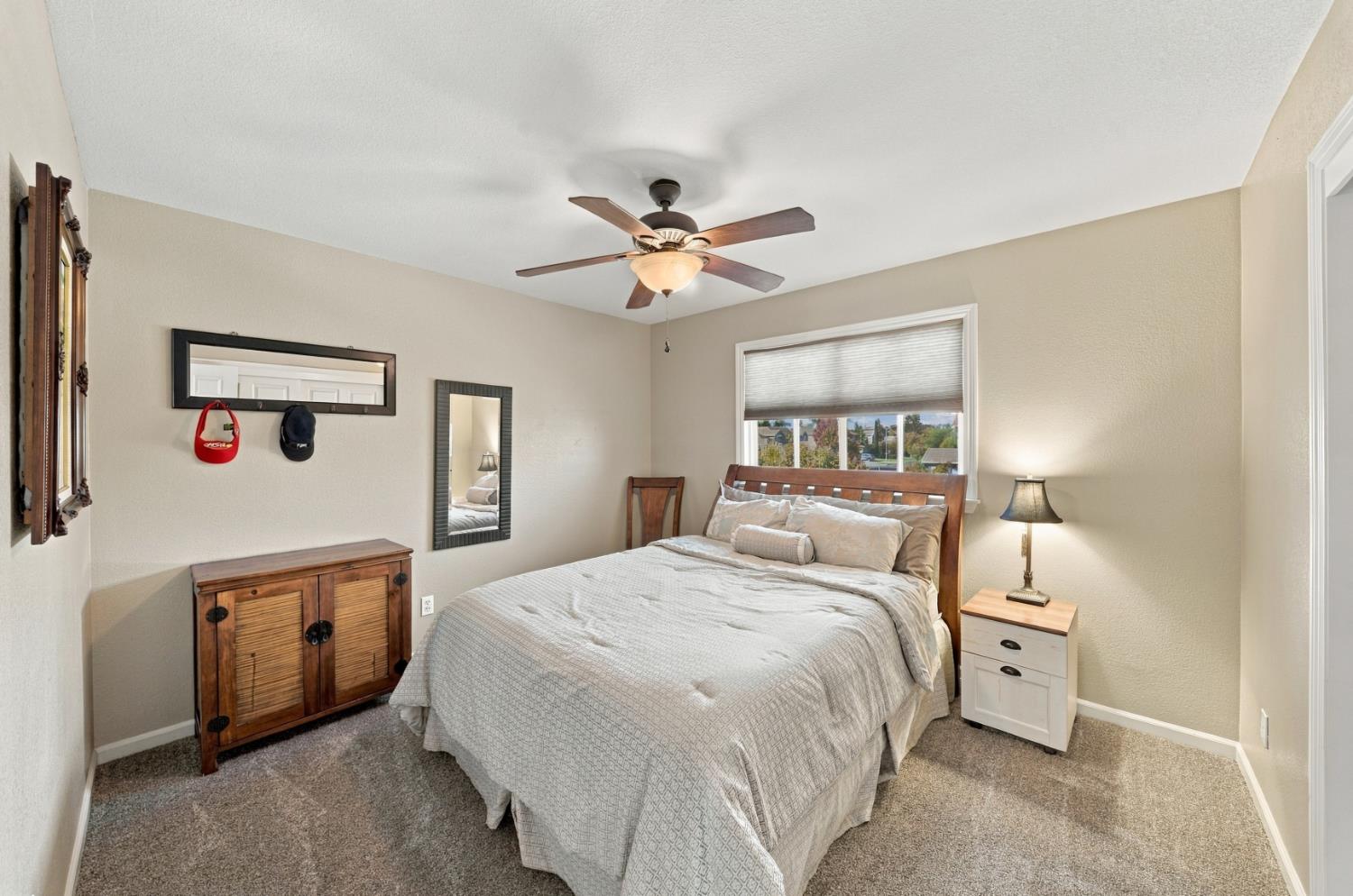 1530 Calhoun Ave, Ripon, CA 95366