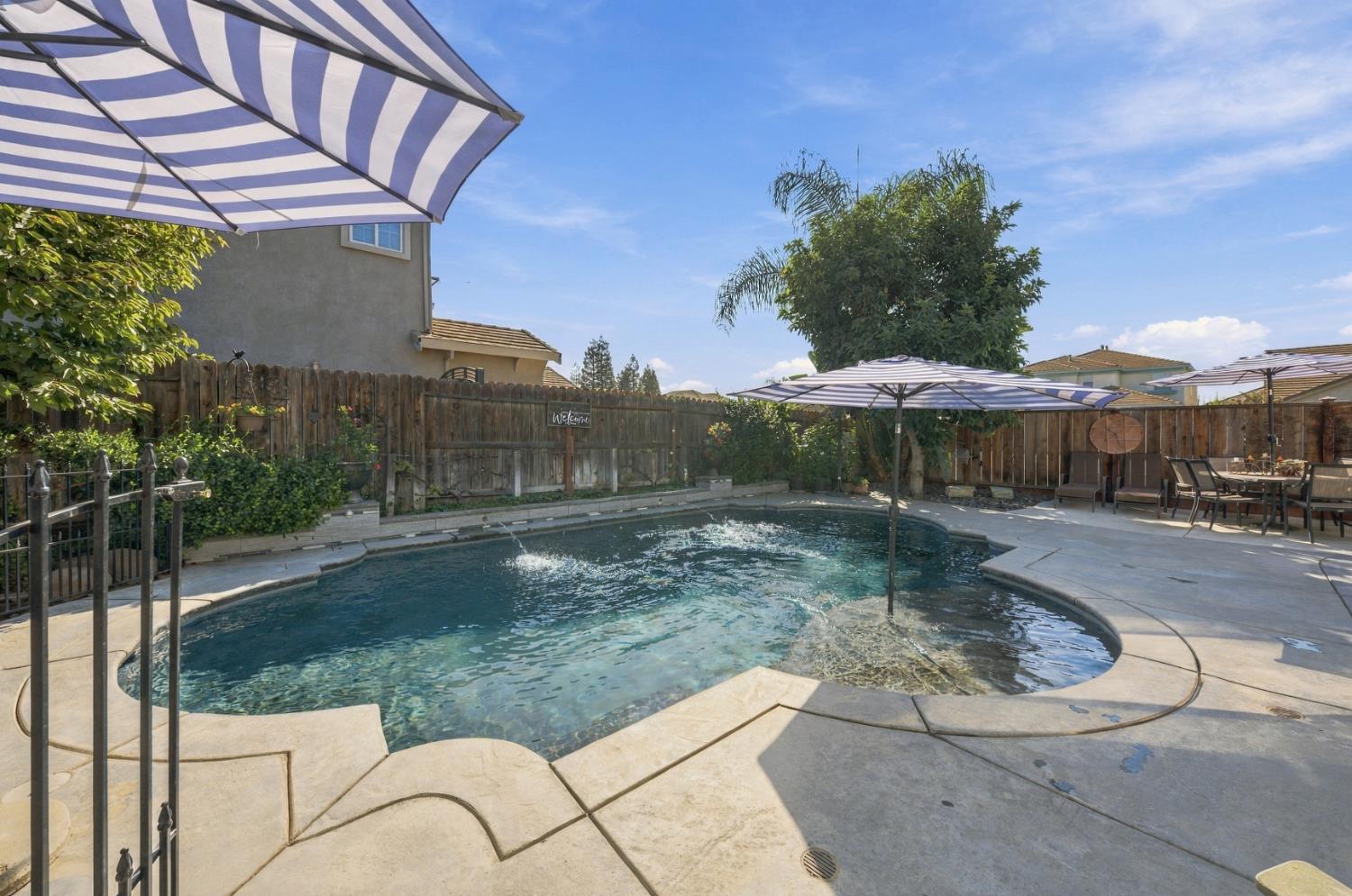 1530 Calhoun Ave, Ripon, CA 95366