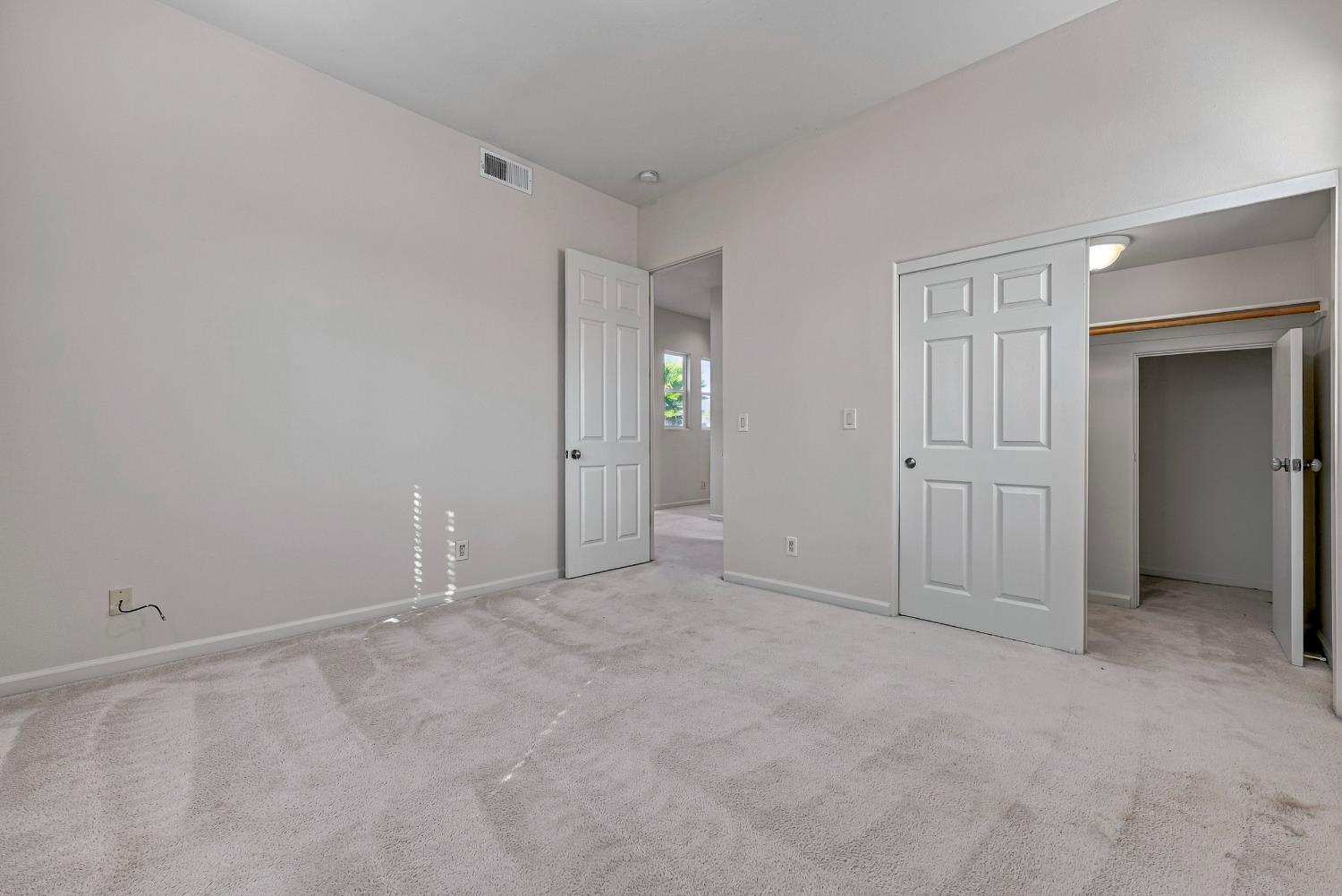 8185 Lake Shore Dr, Chowchilla, CA 93610