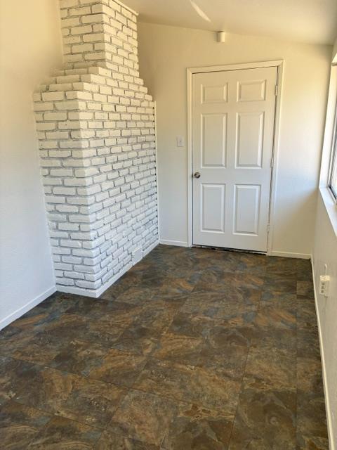 1906 W Saratoga Dr, Modesto, CA 95350