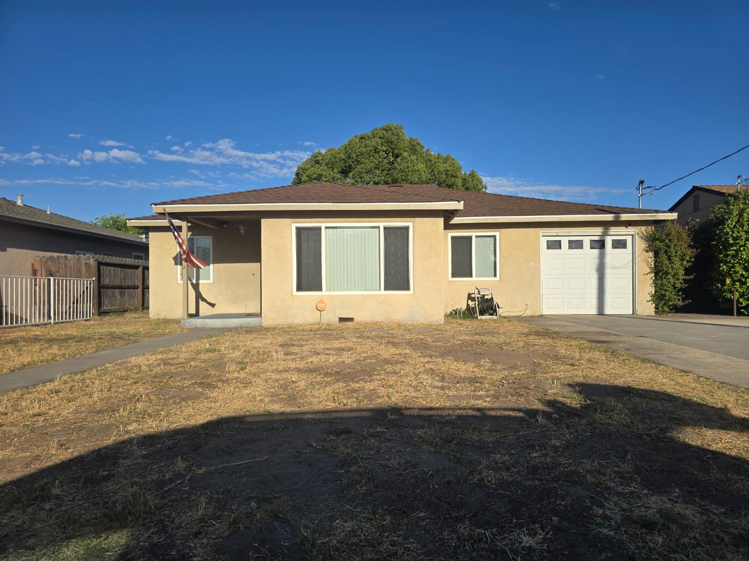 530 Locust Ave, Manteca, CA 95337