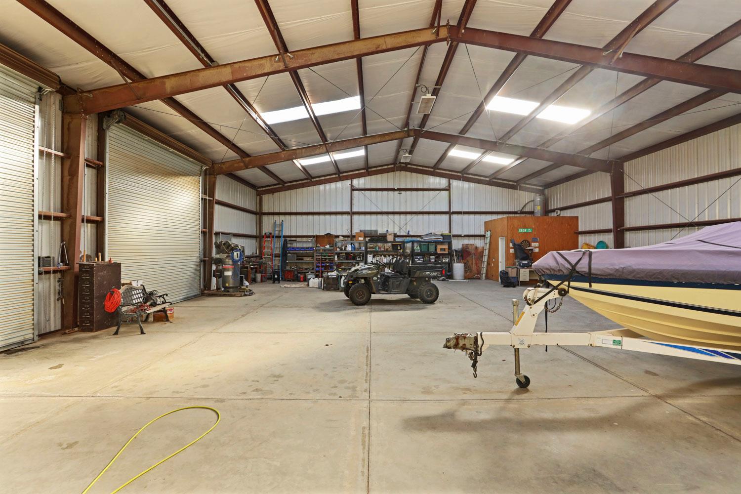 10393 Bradbury Rd, Ballico, CA 95303