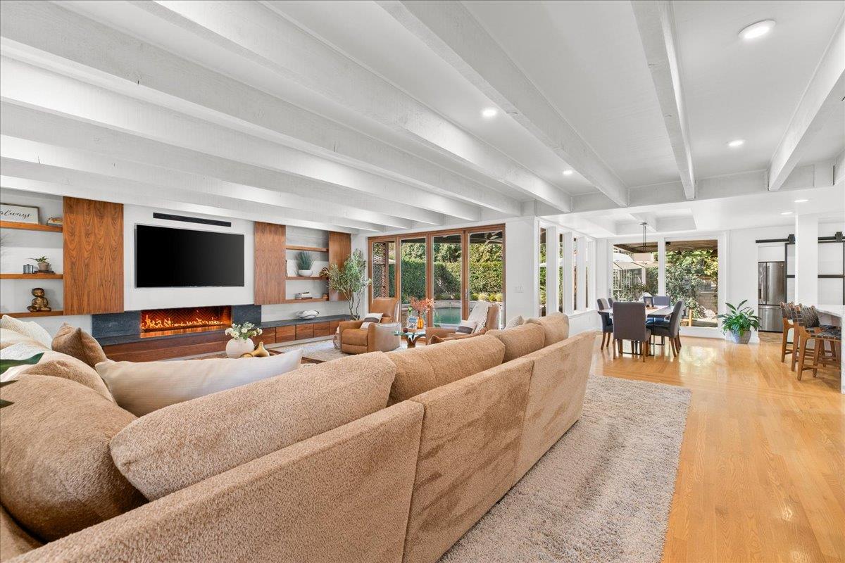1176 Bogarin Ln, Ripon, CA 95366