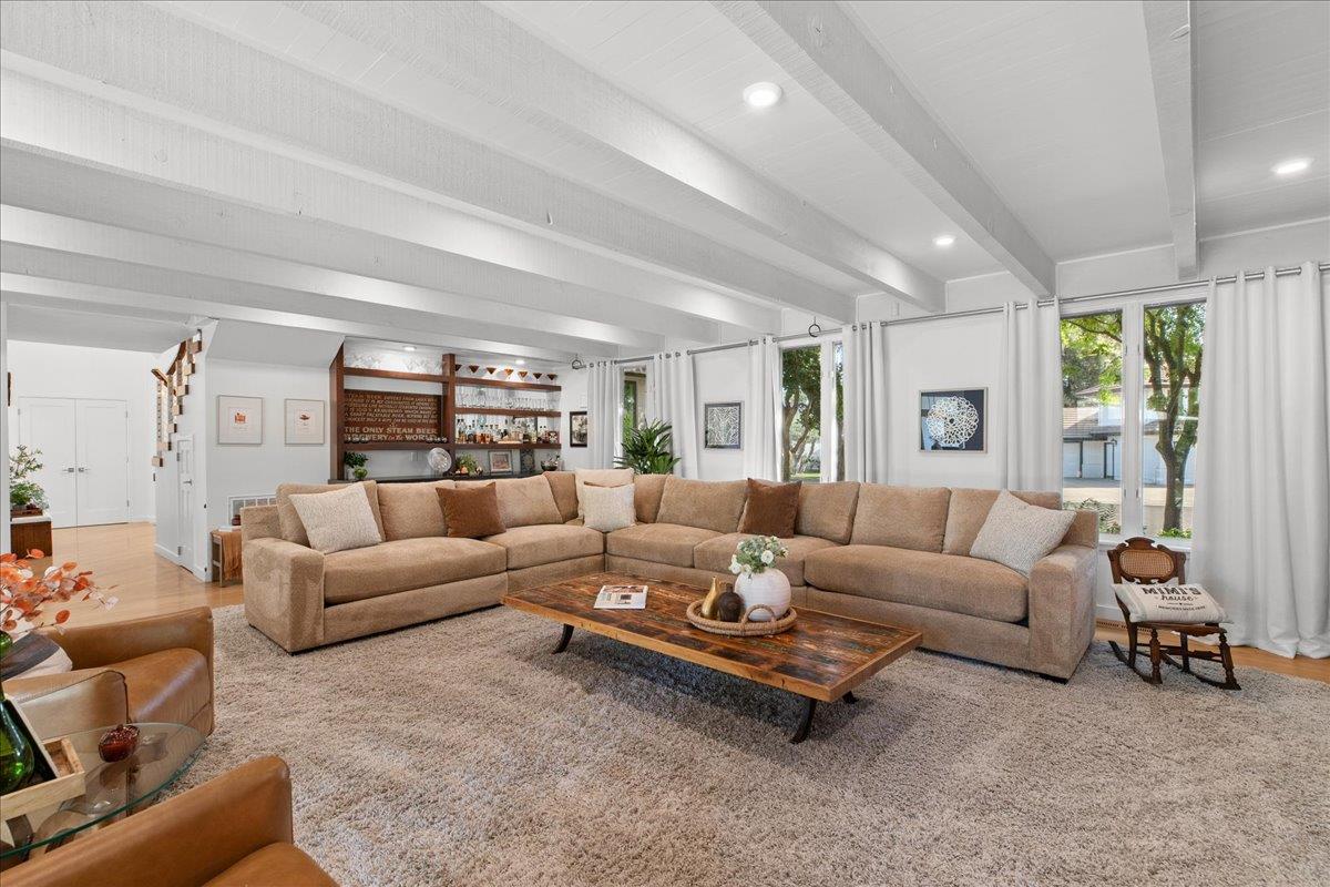 1176 Bogarin Ln, Ripon, CA 95366