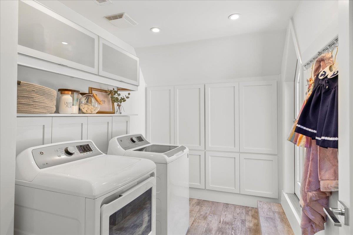 1176 Bogarin Ln, Ripon, CA 95366