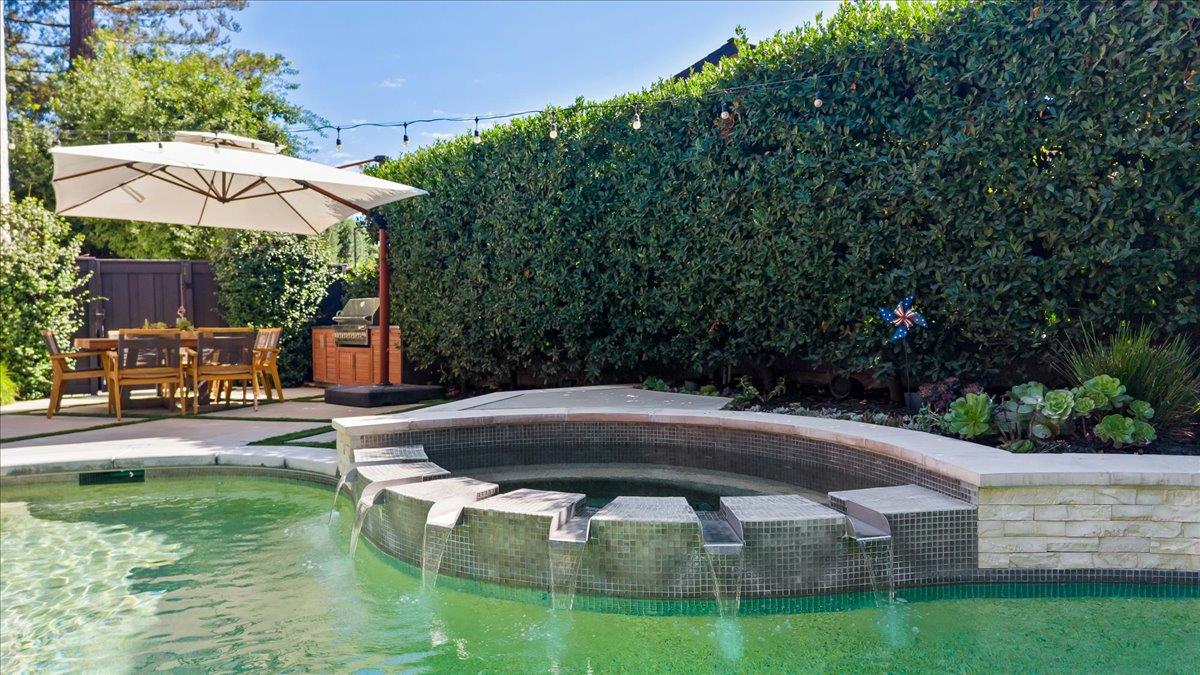 1176 Bogarin Ln, Ripon, CA 95366