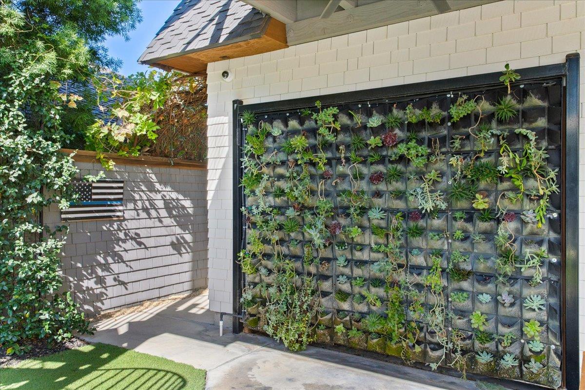 1176 Bogarin Ln, Ripon, CA 95366