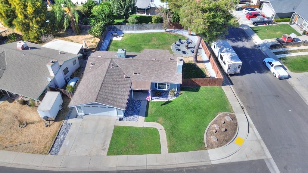 669 Flora Way, Waterford, CA 95386