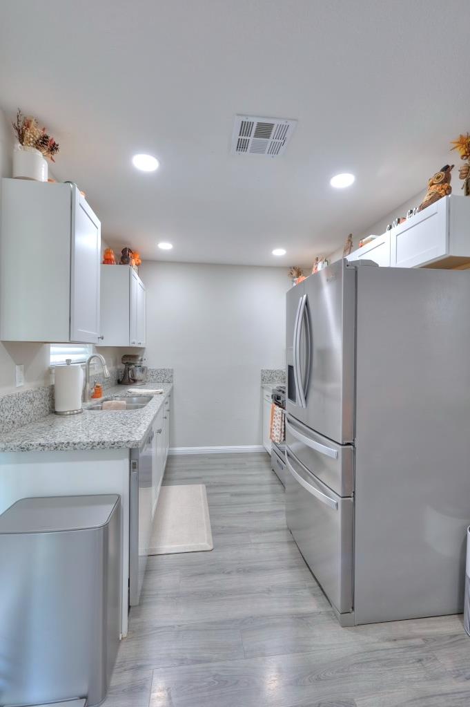 669 Flora Way, Waterford, CA 95386