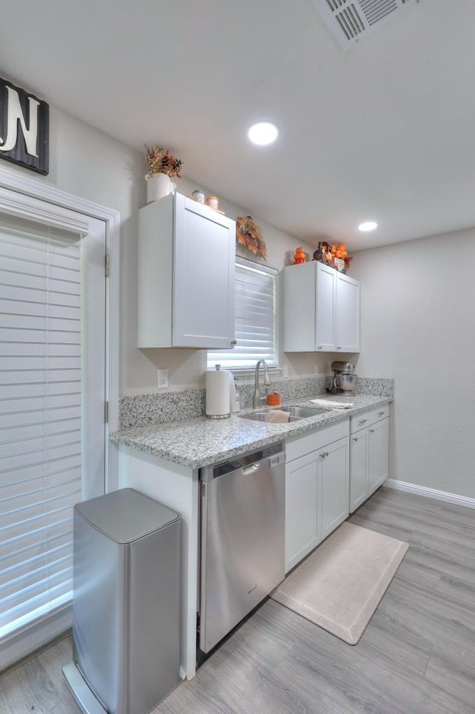 669 Flora Way, Waterford, CA 95386