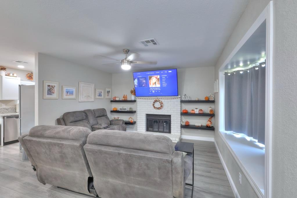 669 Flora Way, Waterford, CA 95386
