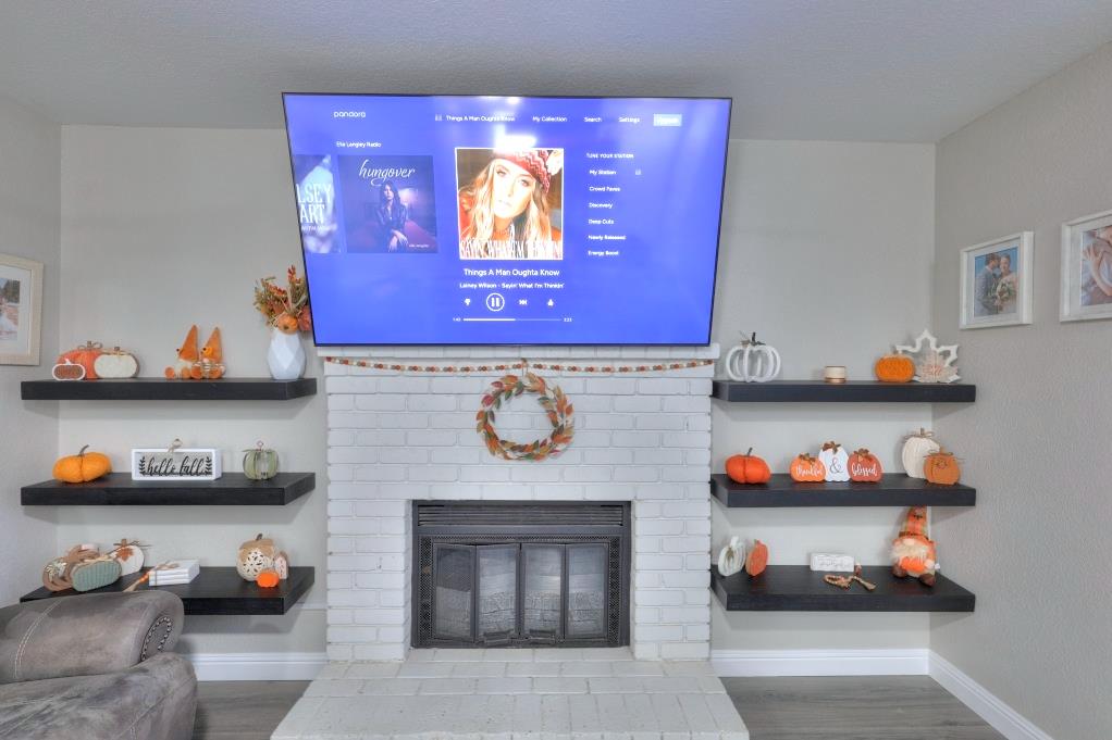 669 Flora Way, Waterford, CA 95386