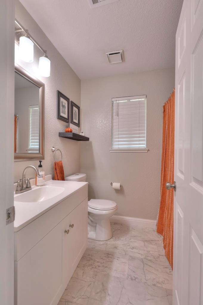 669 Flora Way, Waterford, CA 95386