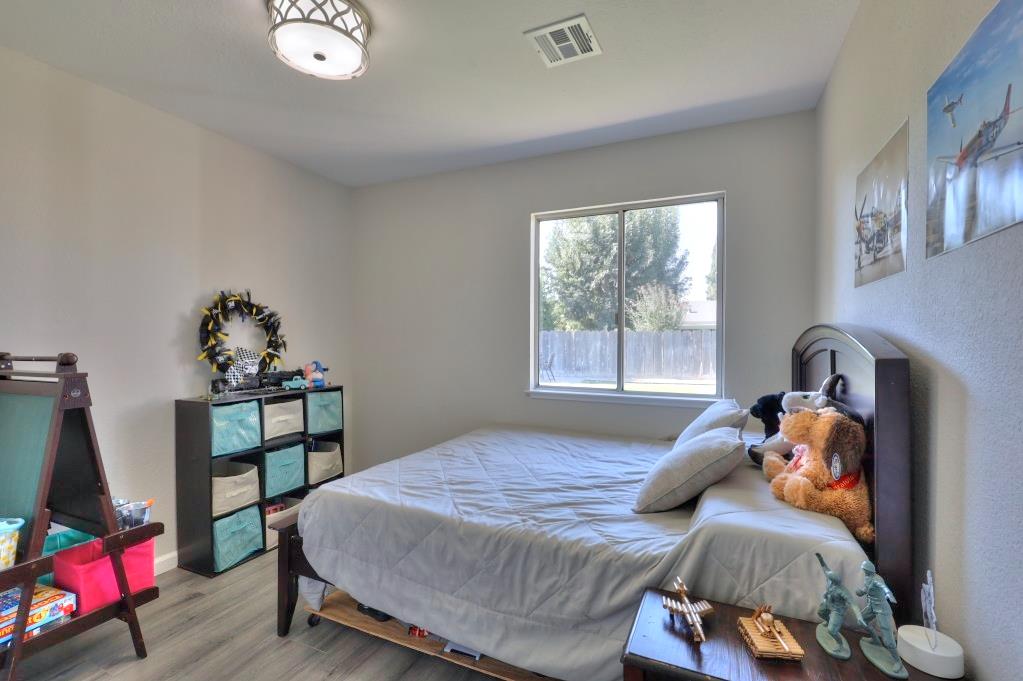 669 Flora Way, Waterford, CA 95386