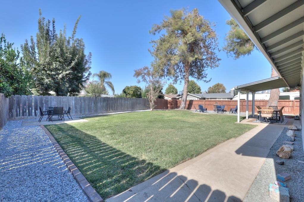 669 Flora Way, Waterford, CA 95386