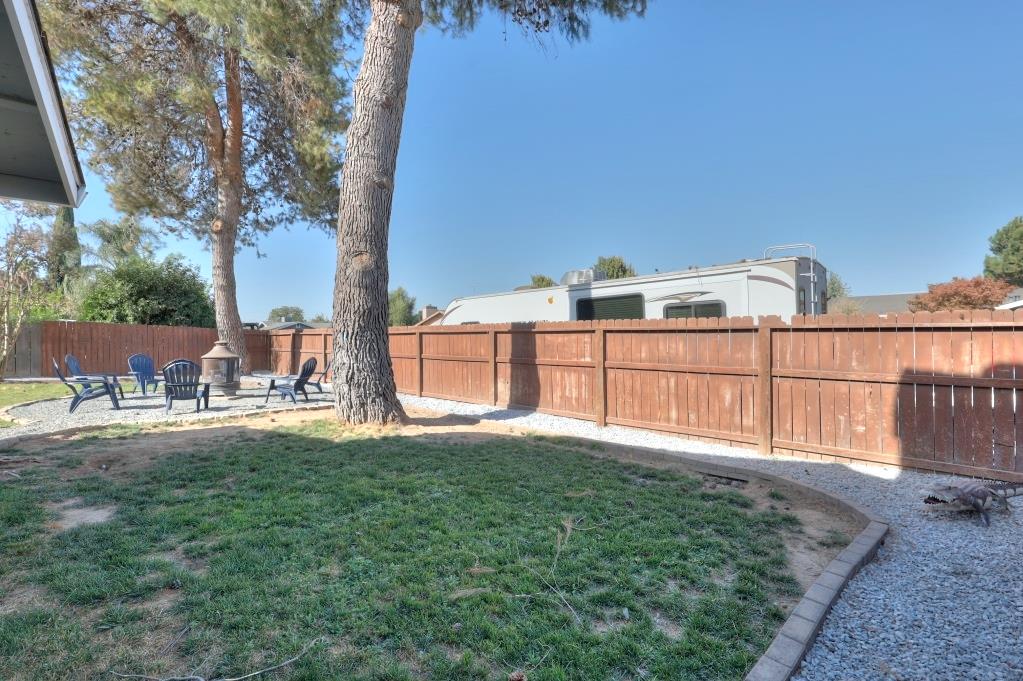 669 Flora Way, Waterford, CA 95386